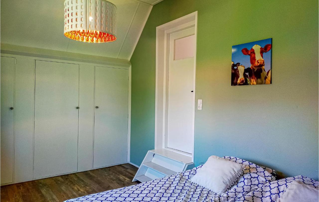 Gorgeous Home In Scharendijke With Kitchen מראה חיצוני תמונה