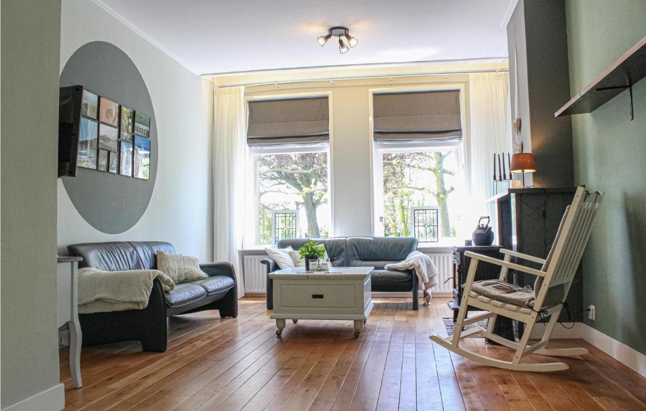 Gorgeous Home In Scharendijke With Kitchen מראה חיצוני תמונה
