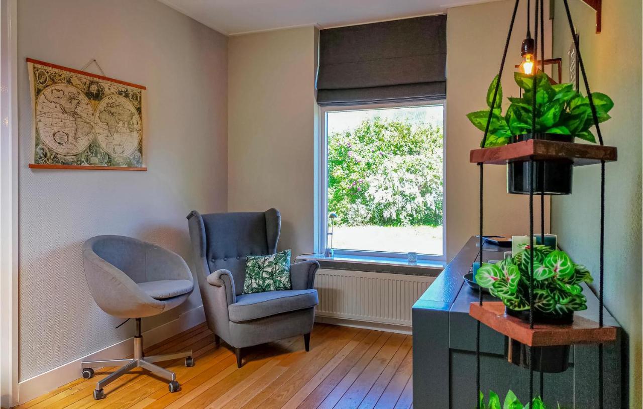 Gorgeous Home In Scharendijke With Kitchen מראה חיצוני תמונה